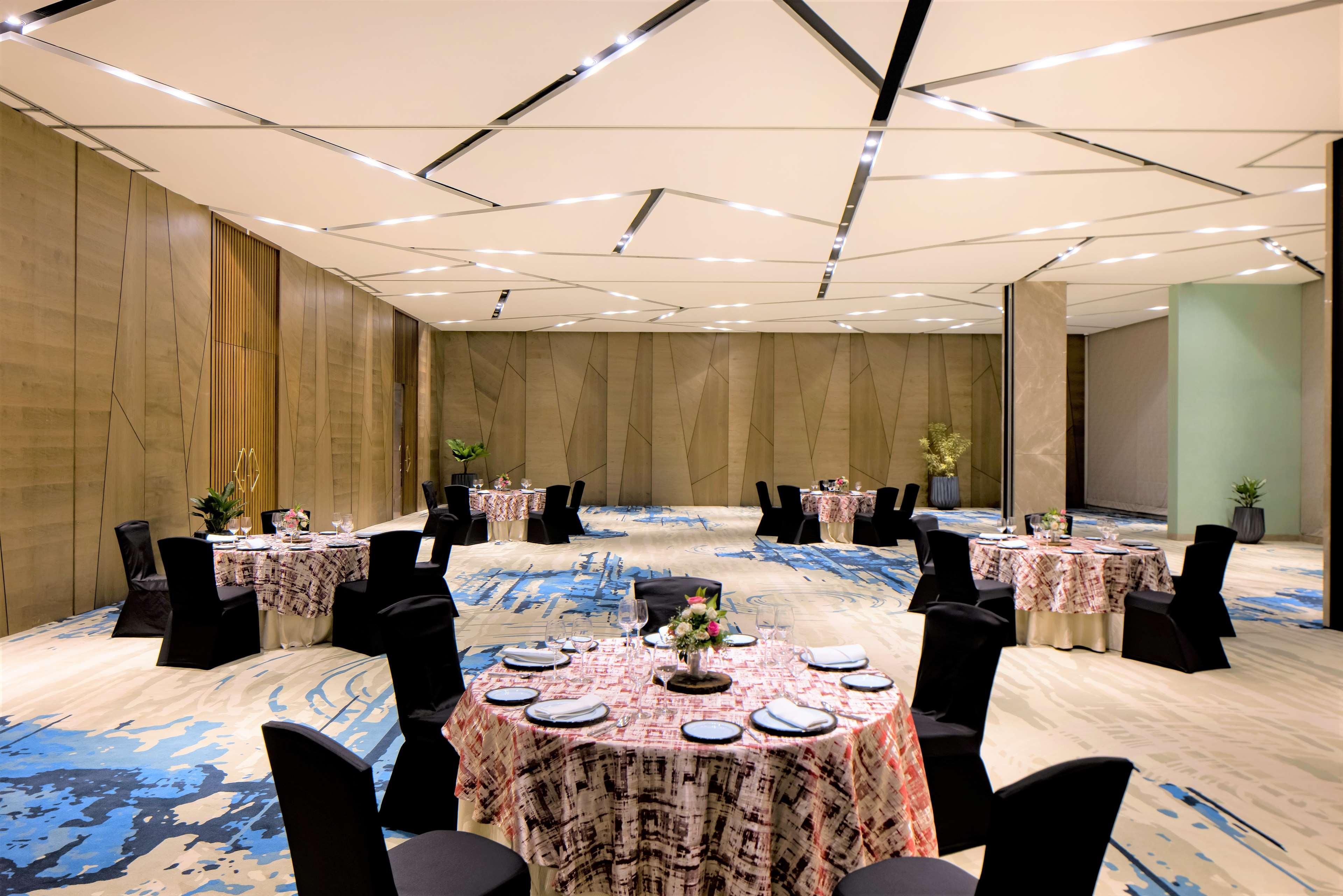 Radisson Blu Mumbai International Airport 호텔 외부 사진 The ballroom